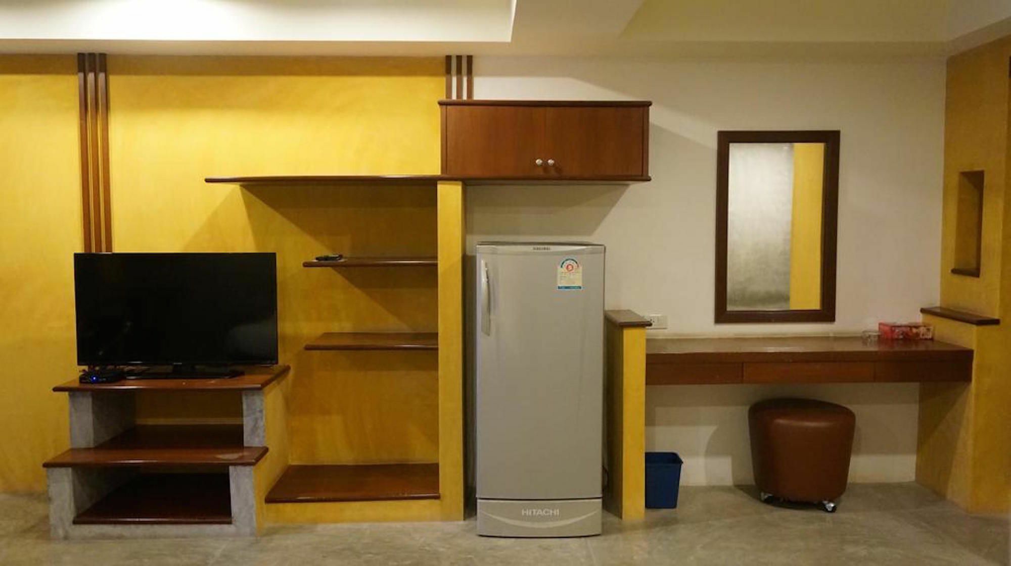 Ingfah Apartment ハートヤイ エクステリア 写真